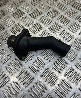 Volkswagen PASSAT B6 Thermostat/thermostat housing 06A121121C 038121121D