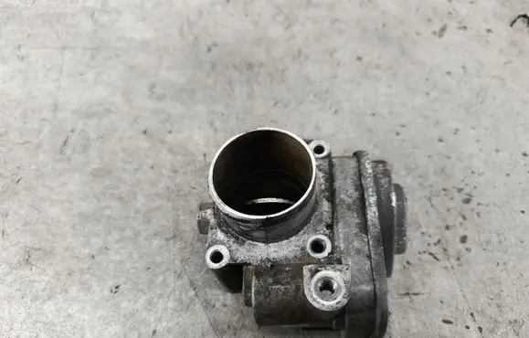 Opel Astra H Throttle body valve 8973002310