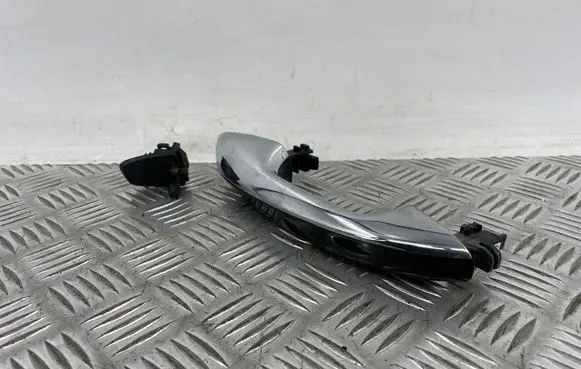 Mercedes-Benz C W205 Front door exterior handle