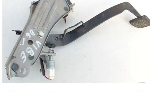 Pontiac Vibe Clutch pedal 