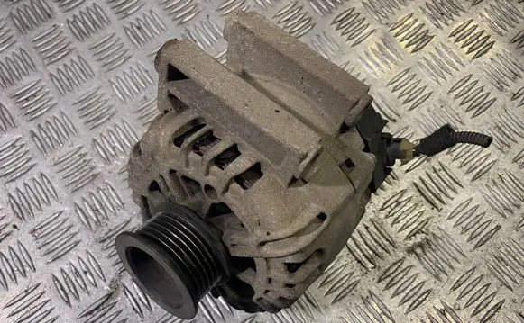 Opel Insignia A Generator/alternator 13586366