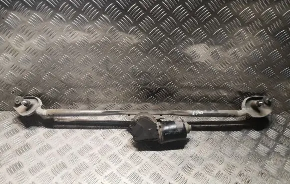 Chrysler 300 - 300C Front wiper linkage and motor 04805711AA