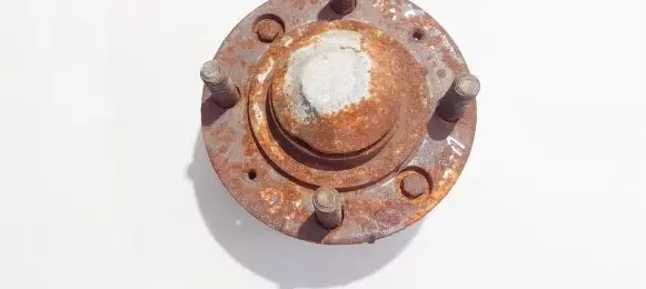 Volvo S40, V40 Rear wheel hub