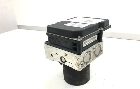 BMW 5 E60 E61 ABS Pump 6769707 6758743