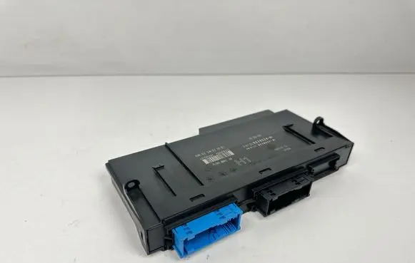 BMW 3 E90 E91 Central body control module 9226328
