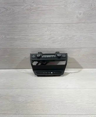 BMW X5 E70 Climate control unit 9234335 21151026 900252420017