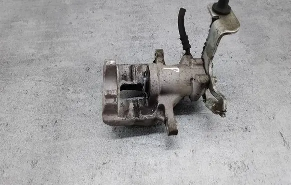 Toyota Avensis T270 Rear brake caliper 24TA0019