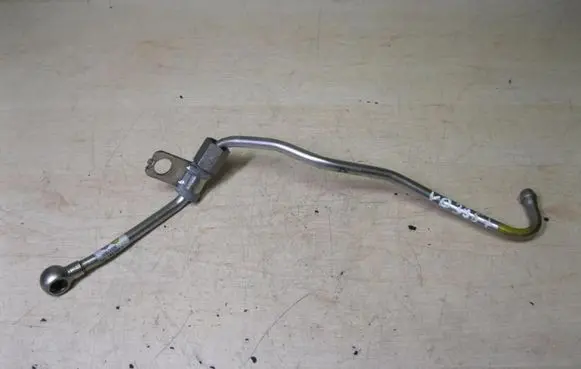 Volkswagen Golf VII EGR valve line/pipe/hose 04L145771J VD3957