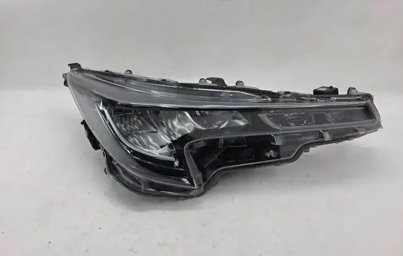 Toyota Corolla E210 E21 Headlight/headlamp 8111002S60