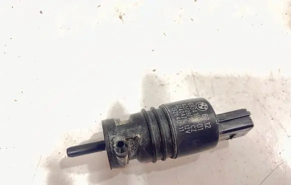 BMW 5 F10 F11 Windscreen/windshield washer pump 6934160