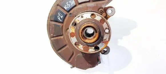 Front wheel hub