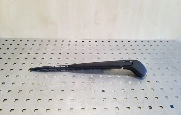 Volvo V50 Rear wiper blade arm