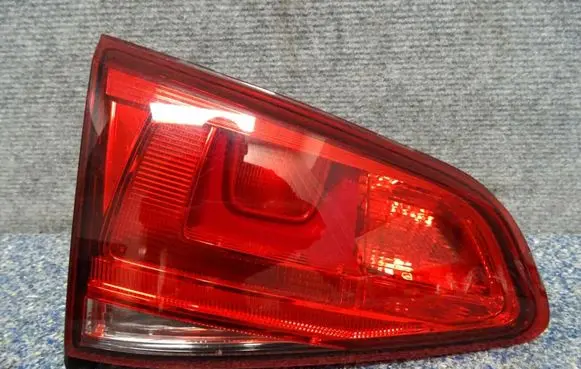Volkswagen Golf VII Tailgate rear/tail lights 5G0945093H