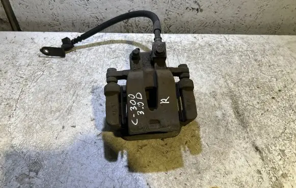 Chrysler 300C Rear brake caliper