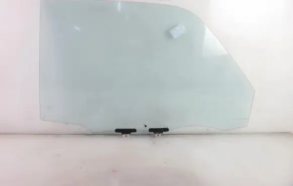Toyota RAV 4 (XA10) Front door window glass four-door