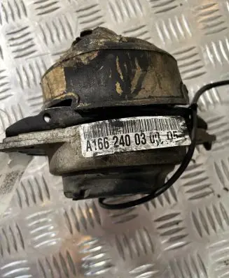 Mercedes-Benz GLE (W166 - C292) Engine mount bracket A1662400300