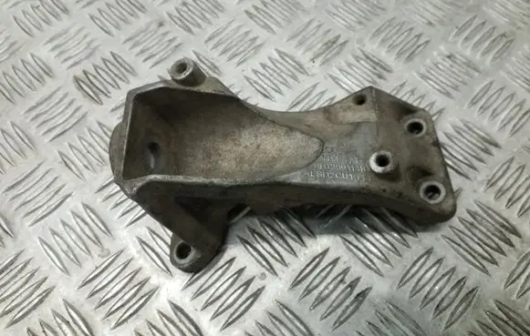 Audi A4 S4 B6 8E 8H Gearbox mounting bracket 8E0399114H
