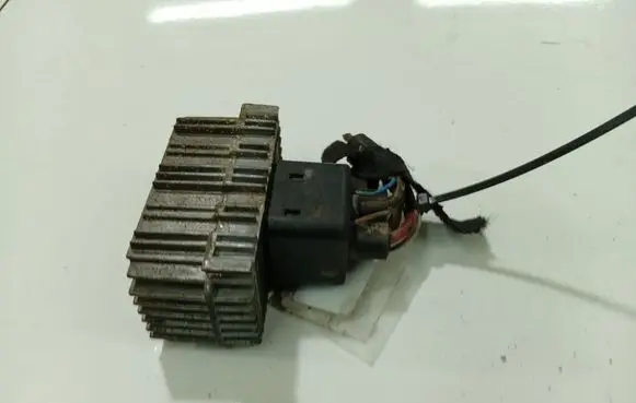 Opel Zafira A Glow plug pre-heat relay 55354141