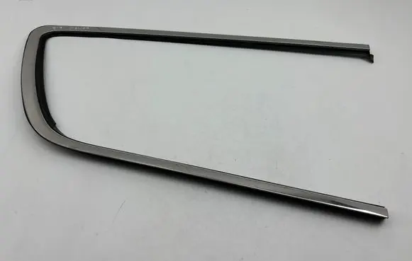Chrysler Pacifica Rear side glass trim 68227296AD 24902G