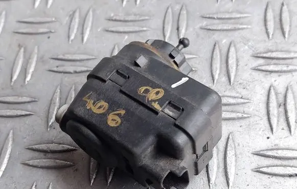 Peugeot 406 Headlight level adjustment motor 