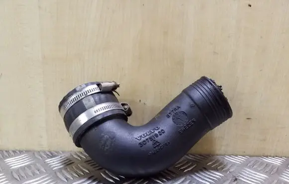 Volvo XC60 Intercooler hose/pipe 30677765 30751920