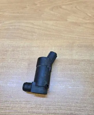 Volvo S80 Windscreen/windshield washer pump
