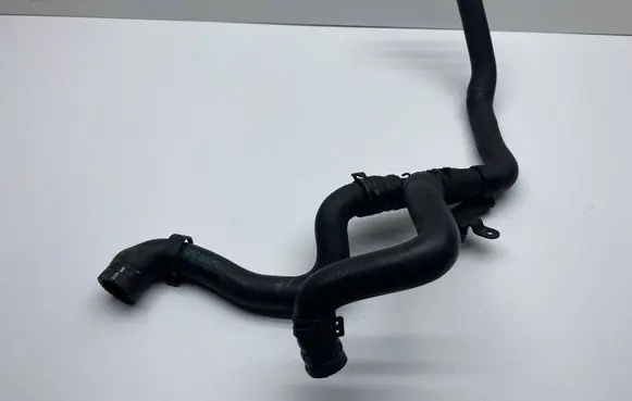 Mercedes-Benz C W203 Engine coolant pipe/hose A2038306096