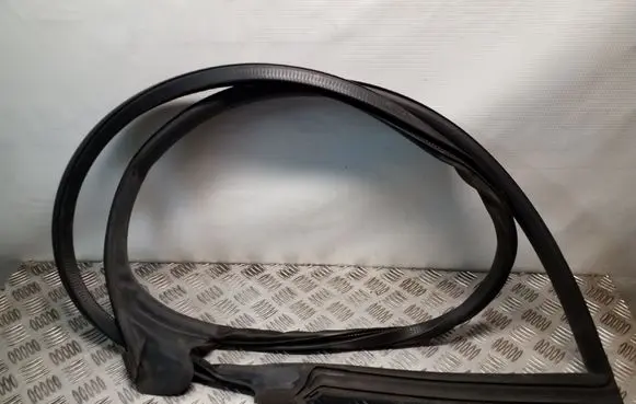 Front door rubber seal