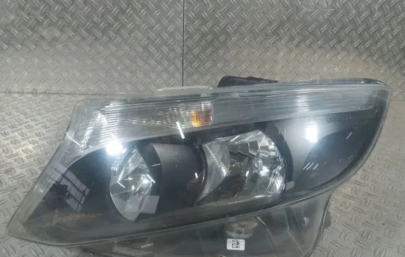 Mercedes-Benz Vito Viano W447 Headlight/headlamp 1EL01128417 00469234