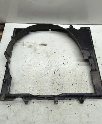Nissan Navara D40 Radiator cooling fan shroud