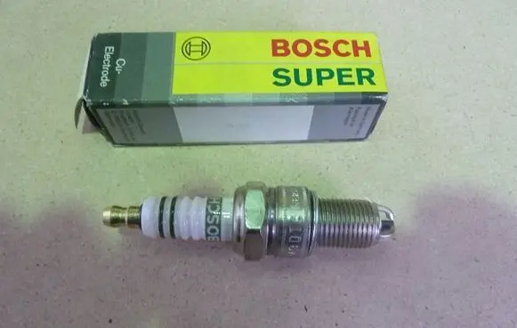 Volkswagen Transporter - Caravelle T5 Spark plug 0241225576