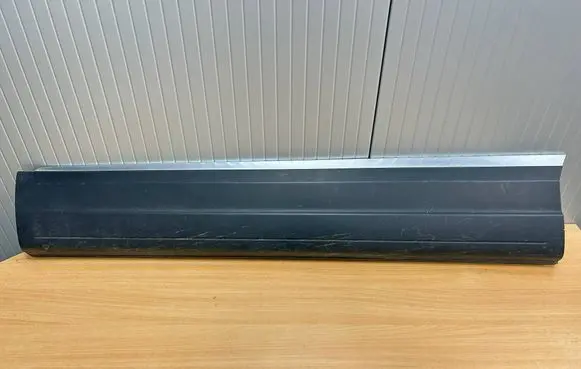 Front door trim (molding)