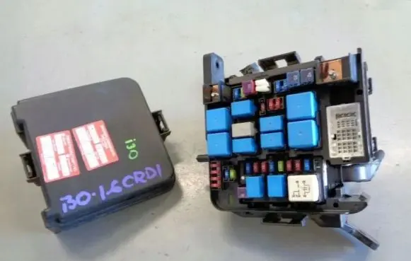Volkswagen Sharan Fuse box set