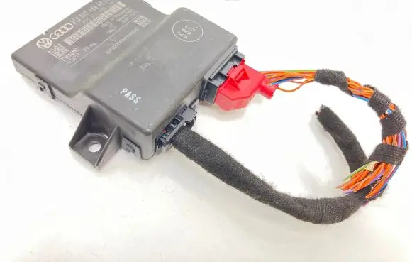 Audi A4 S4 B8 8K Gateway control module 8T0907468AE 8T0907468