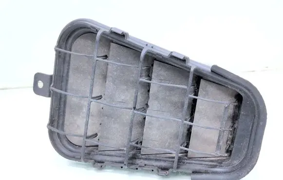 Audi A6 S6 C7 4G Quarter panel pressure vent 4G5819161A