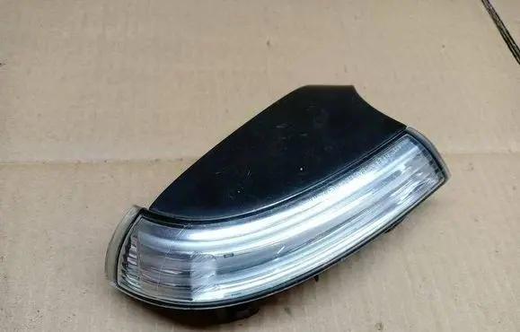 Volkswagen Golf Plus Mirror indicator light 