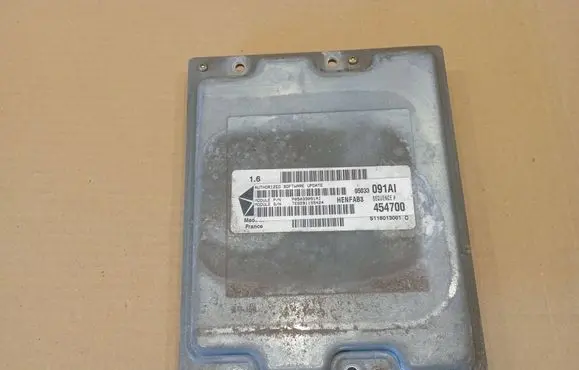 Chrysler PT Cruiser Engine control unit/module 05033091AI P05033091AI S118013001D