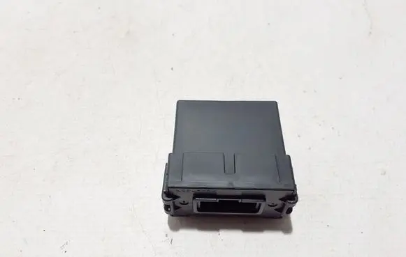 Nissan Qashqai J12 Window wiper interval relay 285T3HN21A