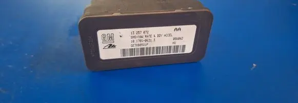 Opel Zafira B ESP acceleration yaw rate sensor 13257072