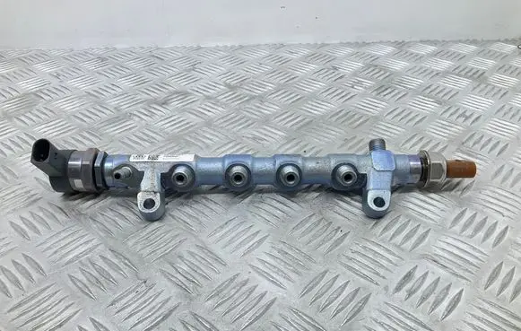 Skoda Yeti (5L) Fuel pressure regulator 03L130089P 057130764H 03L906054