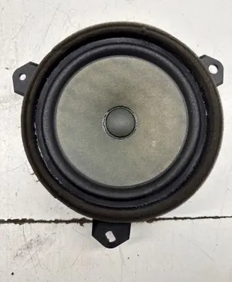 Peugeot 108 Front door speaker 