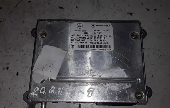 Mercedes-Benz B W245 Bluetooth control unit module A2118209285
