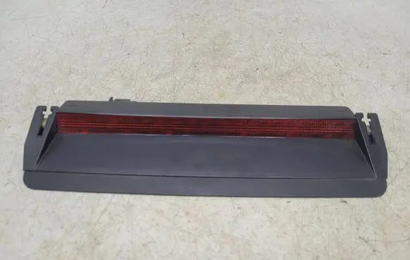 Volkswagen PASSAT B6 Third/center stoplight 3C5945097