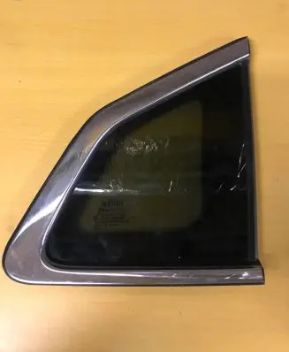 Nissan Qashqai Rear side window 43R001595