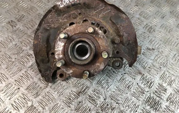 Subaru Impreza II Front wheel hub