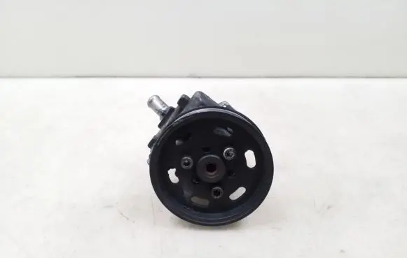 Audi A4 S4 B7 8E 8H Power steering pump 8E0145155N
