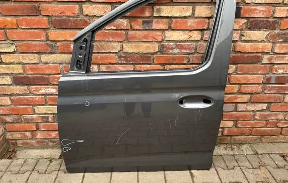 Volkswagen Caddy Front door