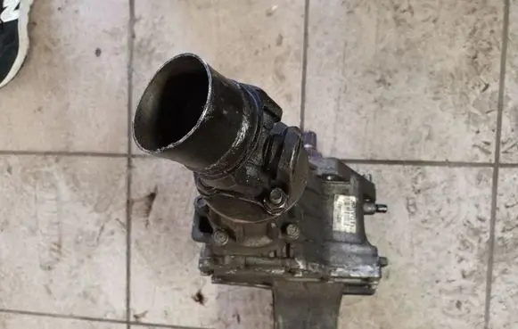 KIA Sportage Gearbox transfer box case F080145336