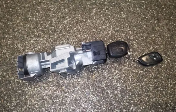 Ford Focus Ignition lock 3M513F880AD