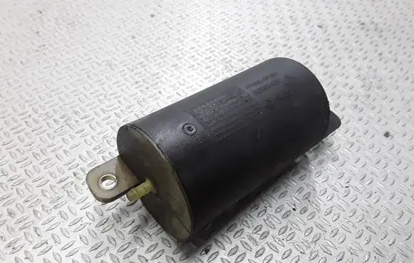 Vacuum air tank